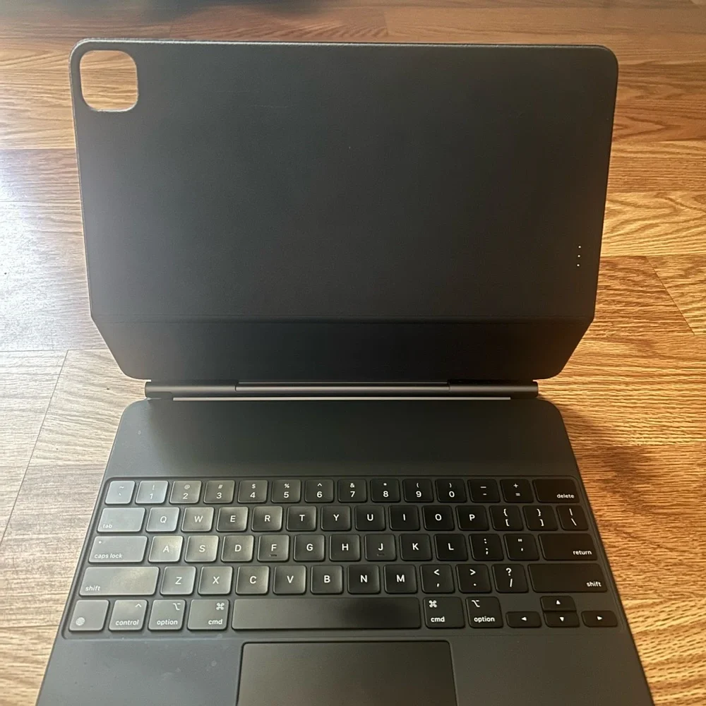 12.9 inch ipad pro apple magic keyboard